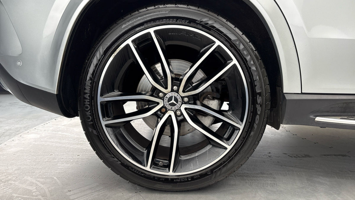 Mercedes-Benz GLE Image 10