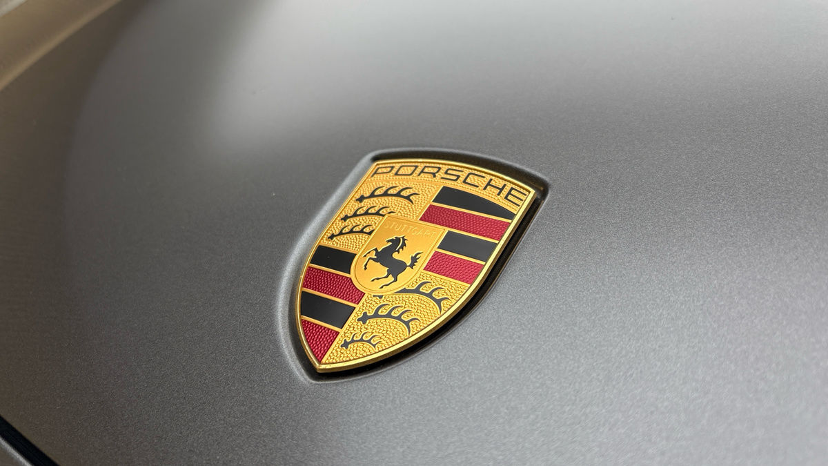 Porsche Cayenne Image 24