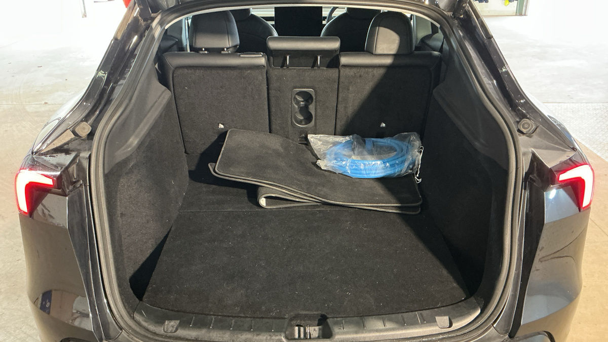 Tesla Model Y Image 7