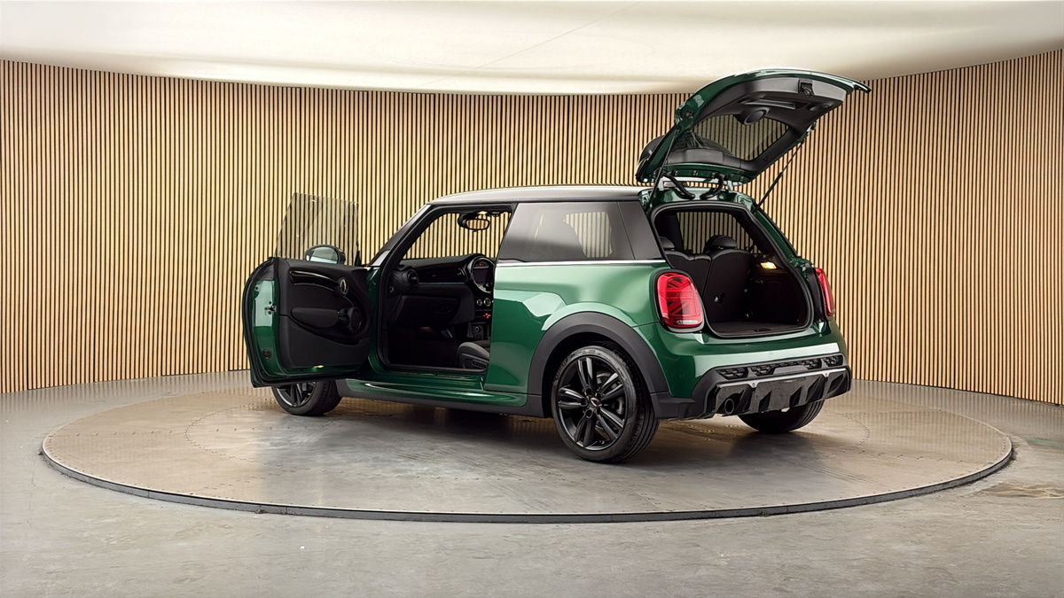 More views of MINI Hatch