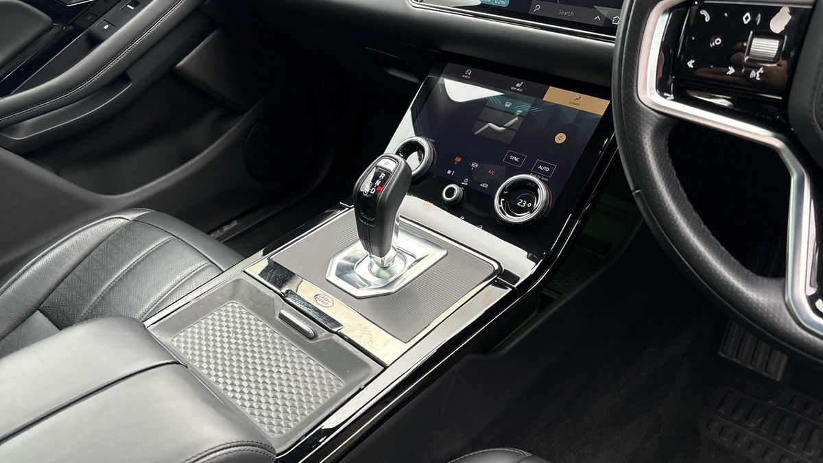 Land Rover Range Rover Evoque Image 18