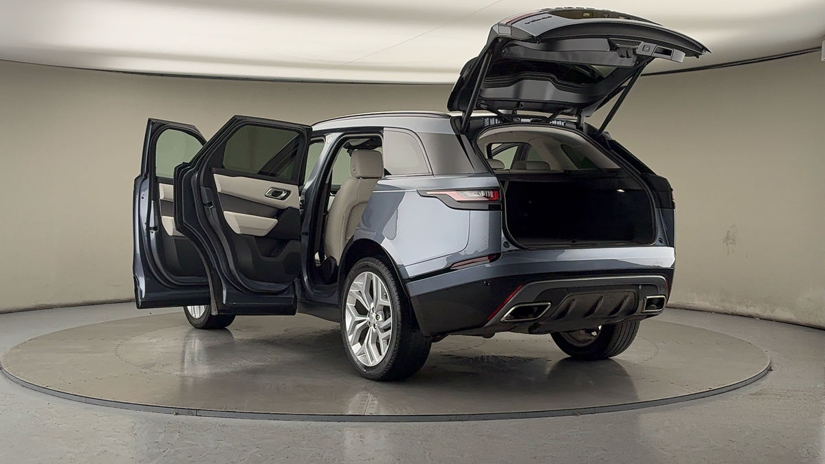 Land Rover Range Rover Velar Image 23