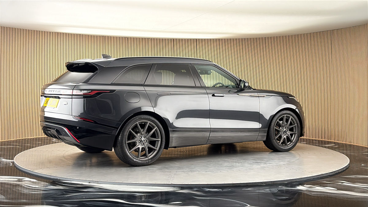 More views of Land Rover Range Rover Velar