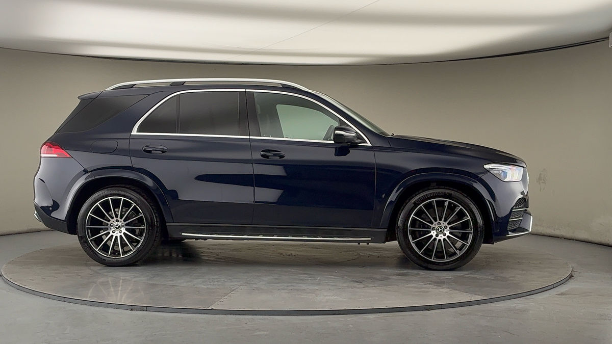 More views of Mercedes-Benz GLE