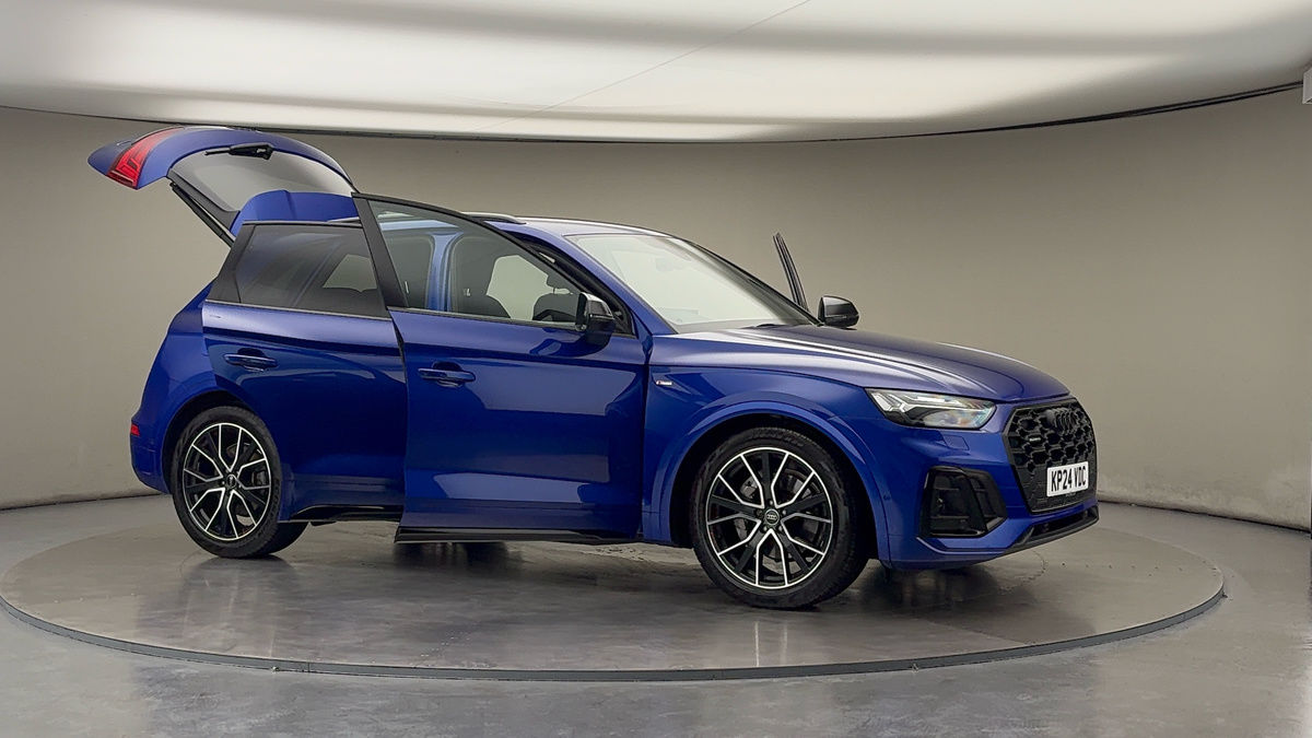 More views of Audi Q5