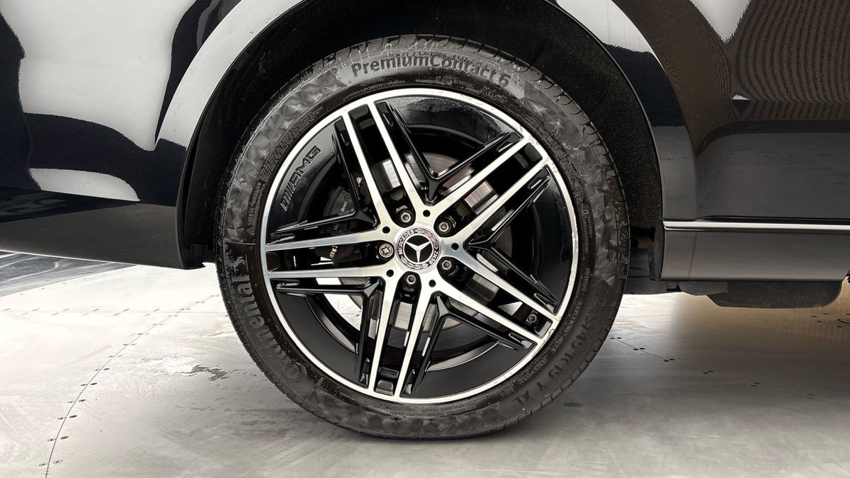Mercedes-Benz V Class Image 10