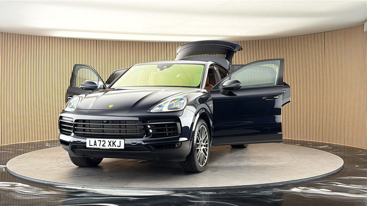 More views of Porsche Cayenne
