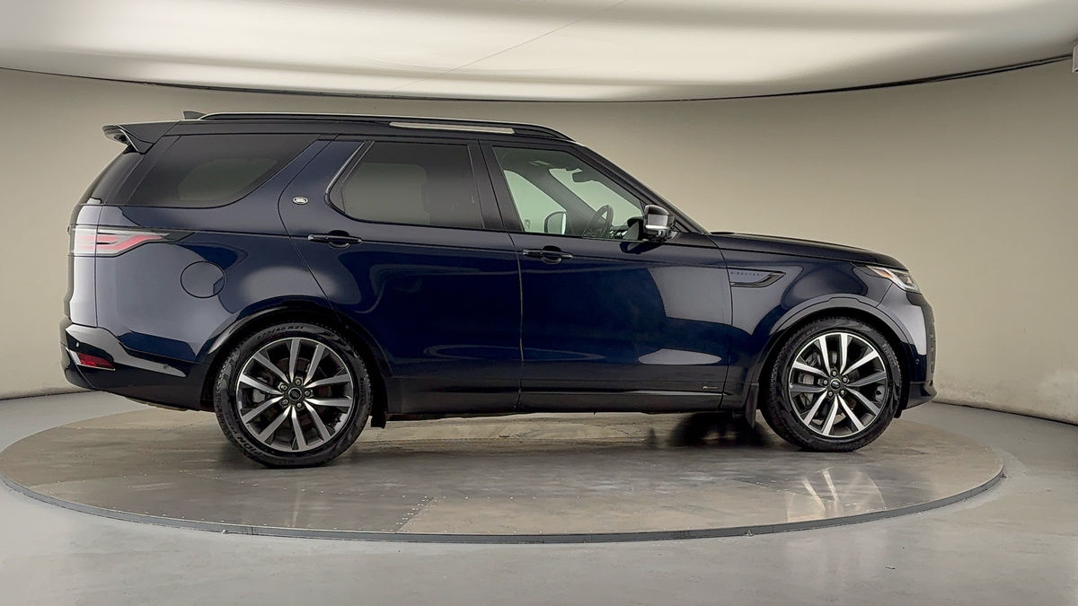 More views of Land Rover Discovery