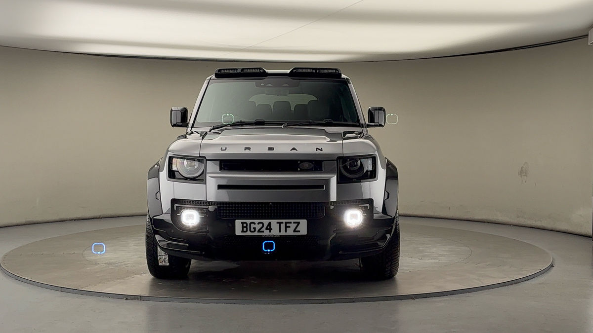 Land Rover Defender 110 Urban Image 3