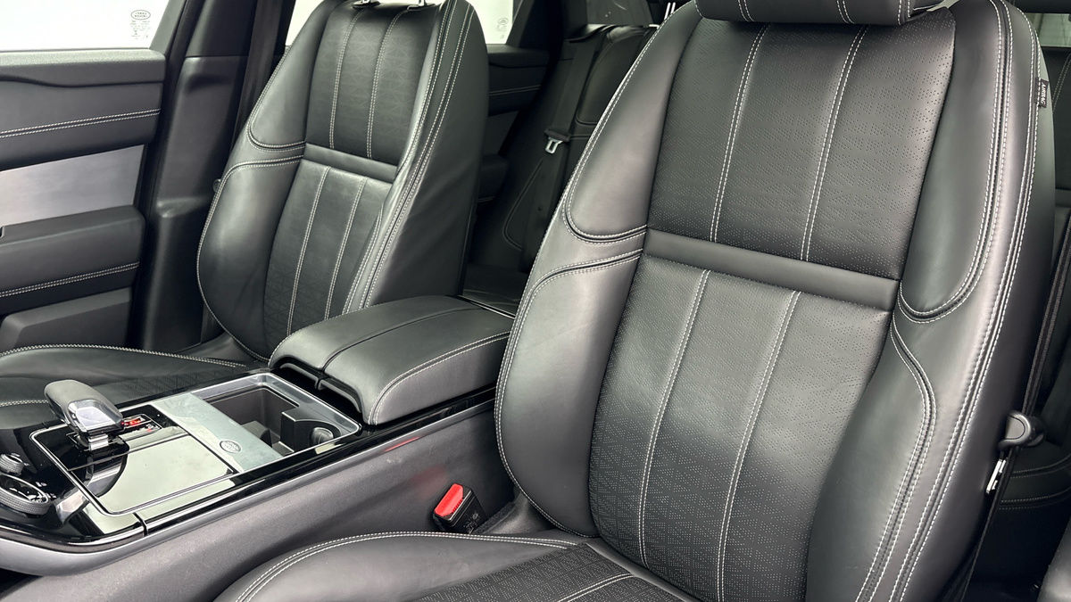Land Rover Range Rover Velar Image 7