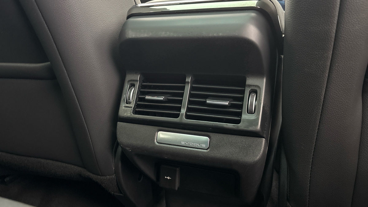 Land Rover Range Rover Evoque Image 26