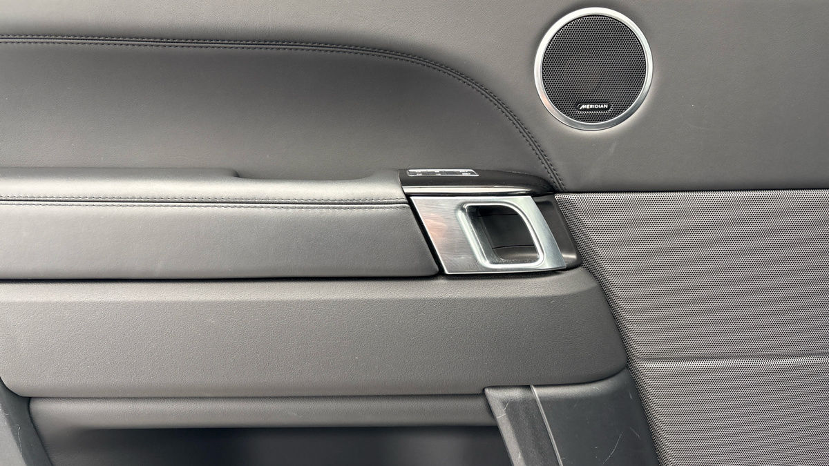 Land Rover Range Rover Sport Image 19