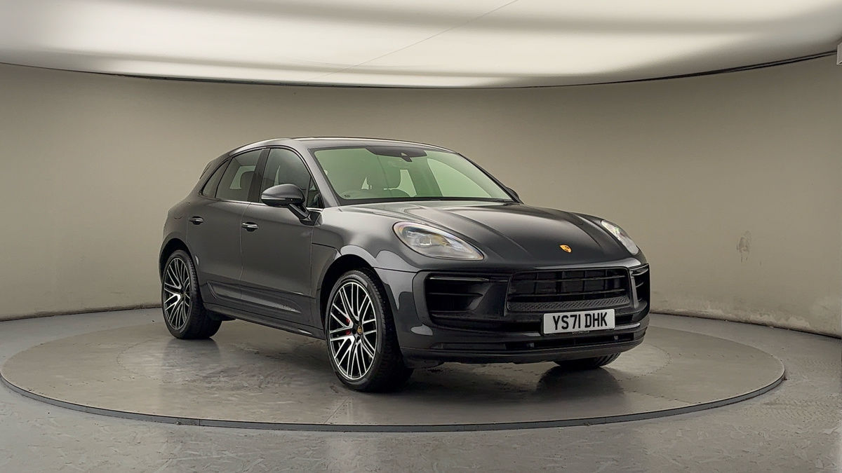 Porsche Macan Sticky Header Image