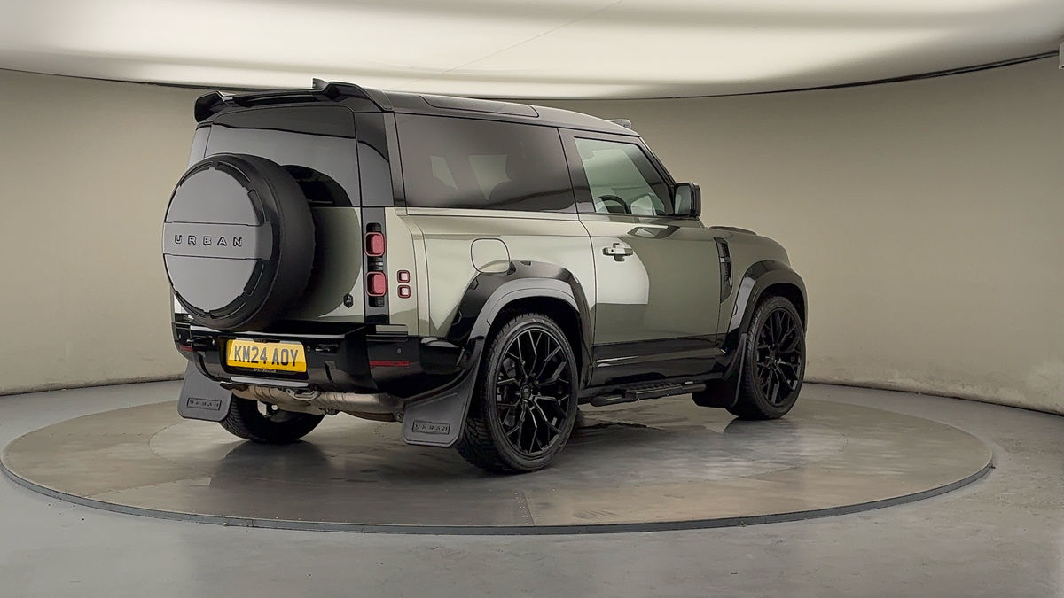More views of Land Rover Defender 90
