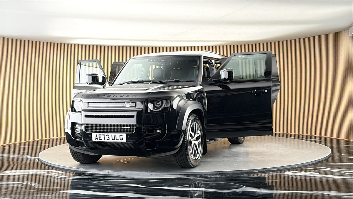 More views of Land Rover Defender 130