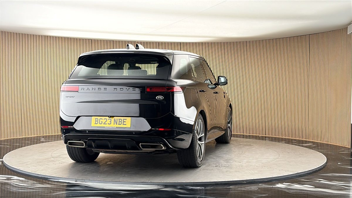 More views of Land Rover Range Rover Sport