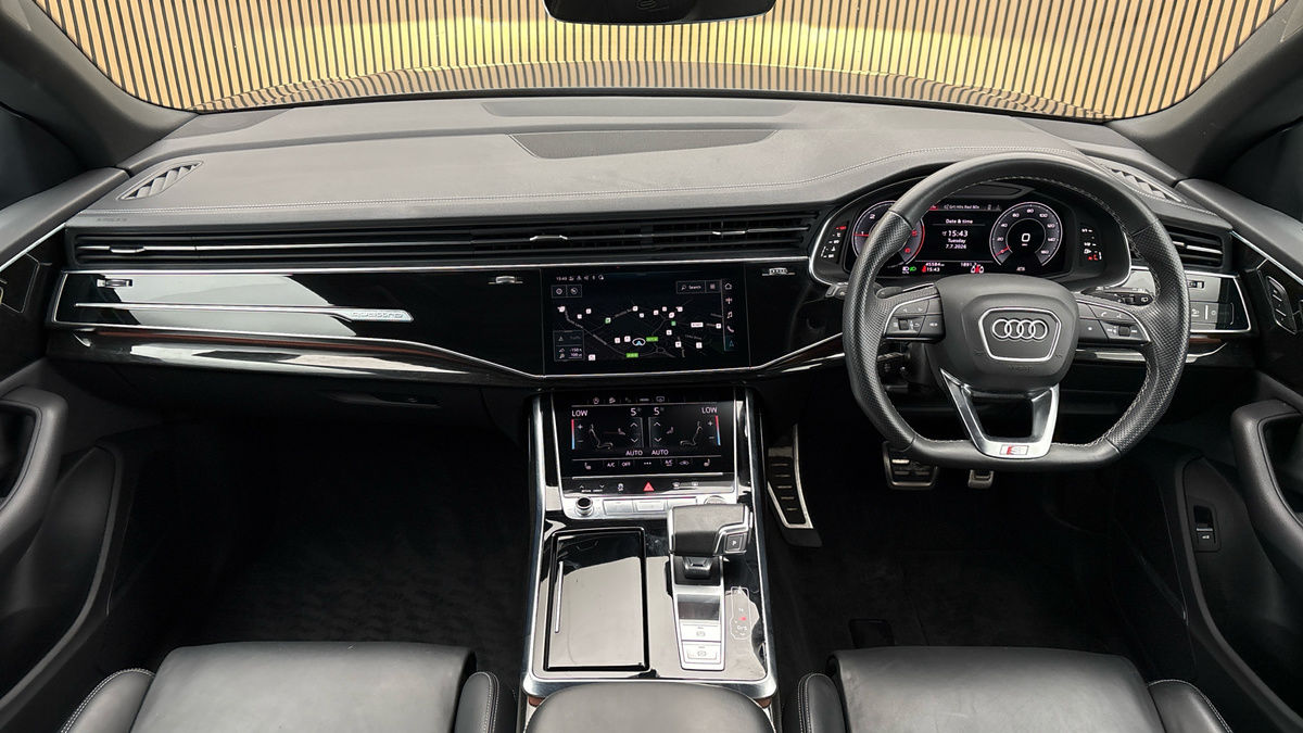 Audi Q8 Image 12