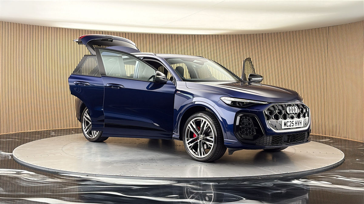 More views of Audi Q5