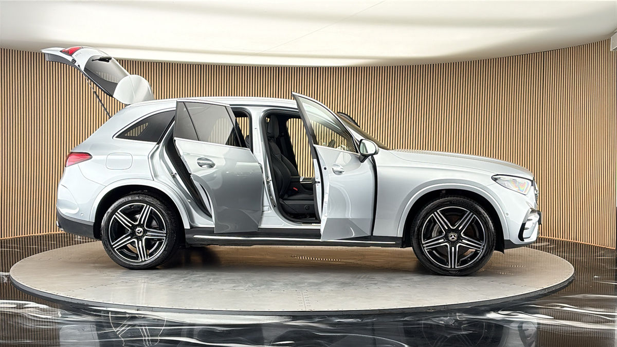 More views of Mercedes-Benz GLC