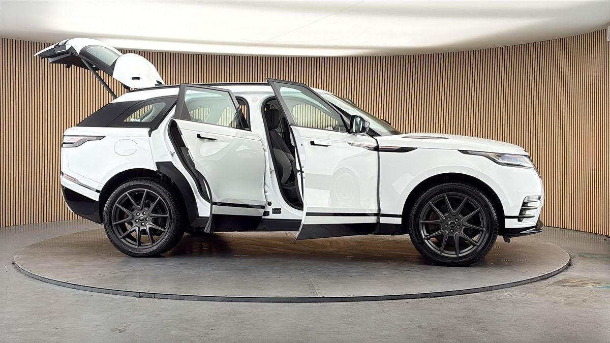 More views of Land Rover Range Rover Velar