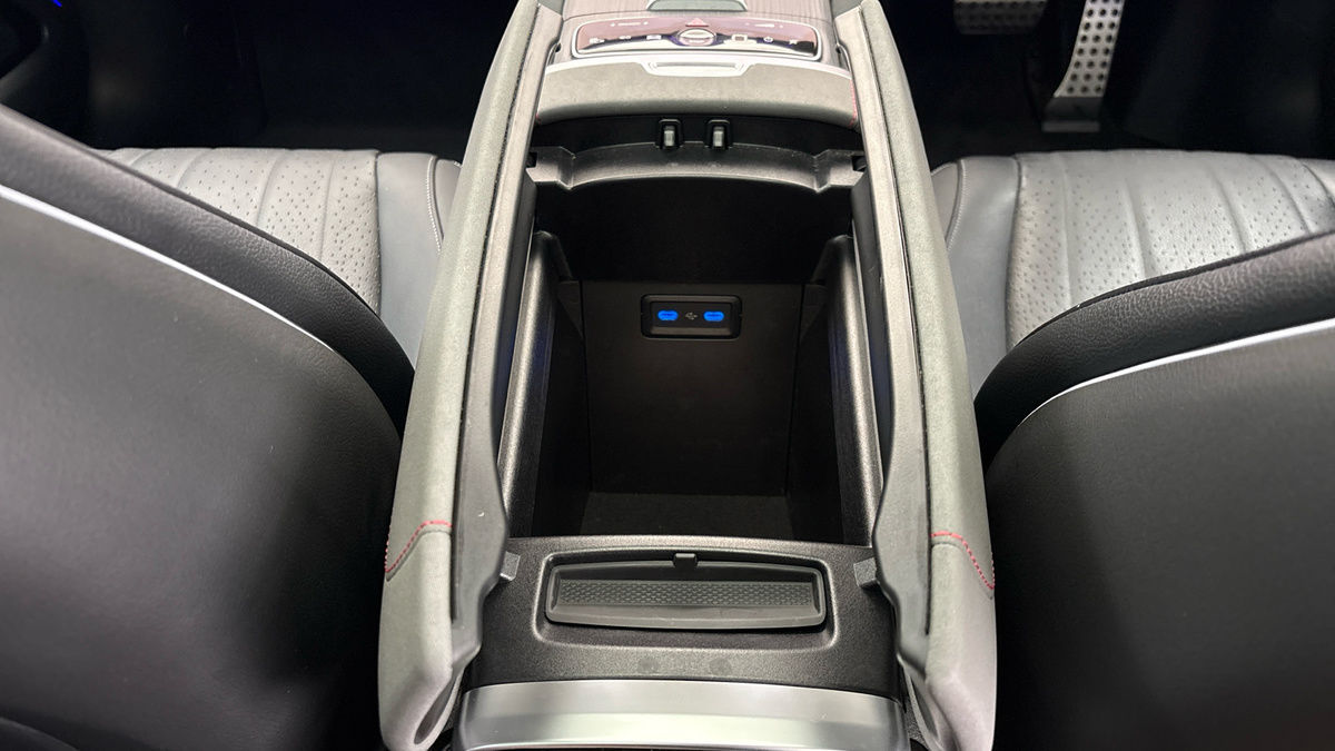 Mercedes-Benz EQS Image 28