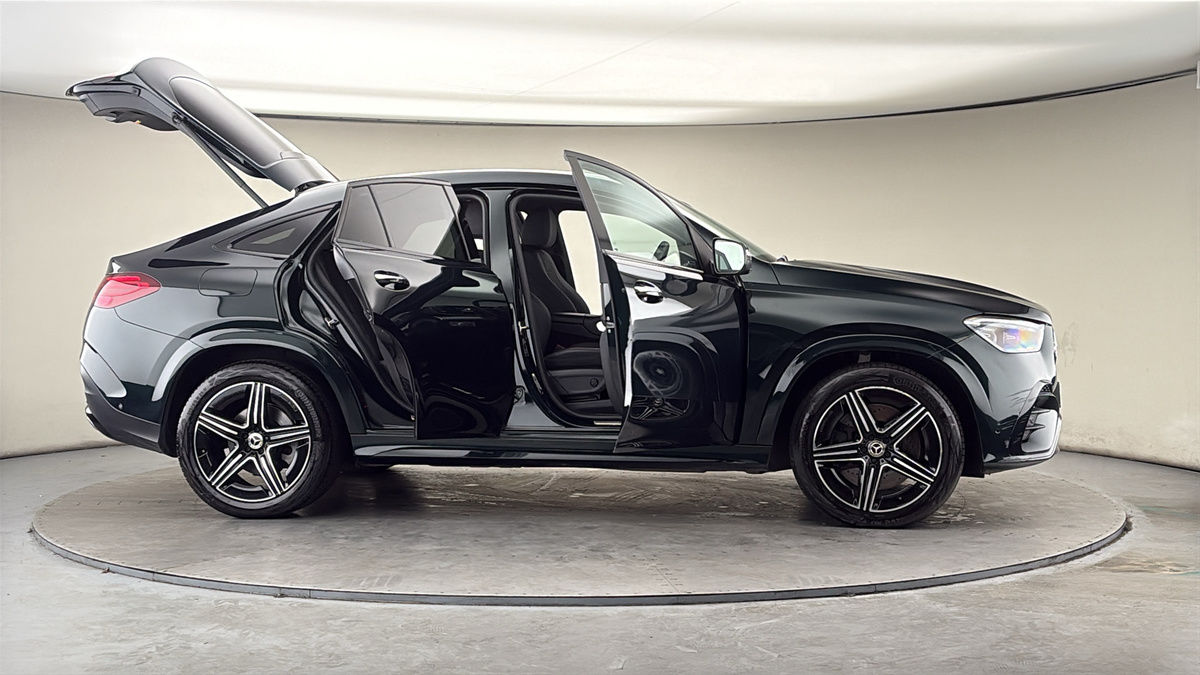 More views of Mercedes-Benz GLE