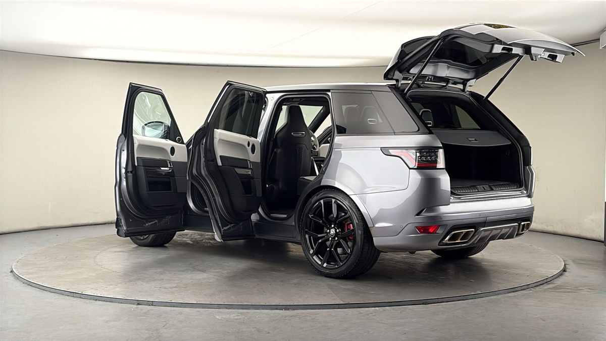 More views of Land Rover Range Rover Sport
