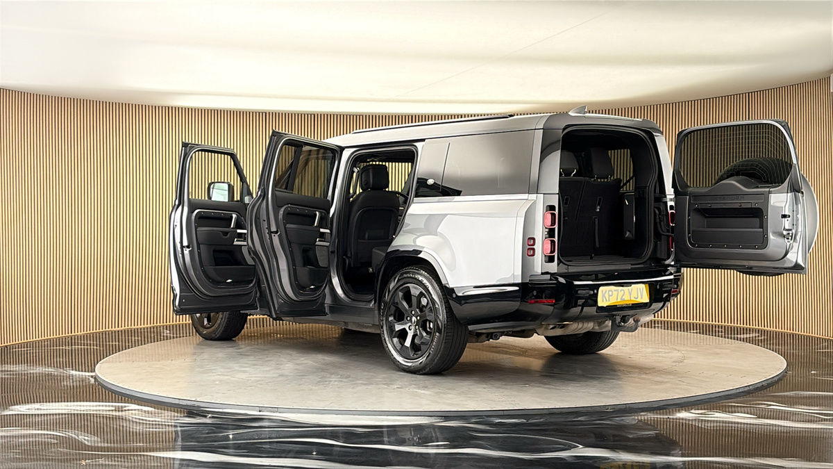 More views of Land Rover Defender 130