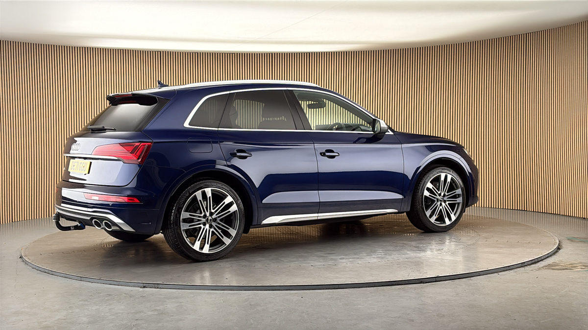 More views of Audi SQ5