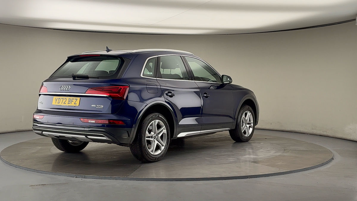 More views of Audi Q5
