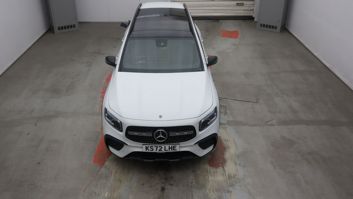 Mercedes-Benz GLB Image 7