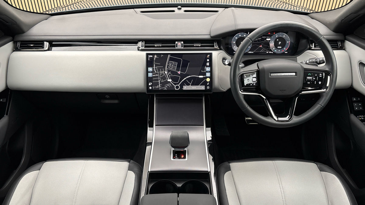 Land Rover Range Rover Velar Image 12