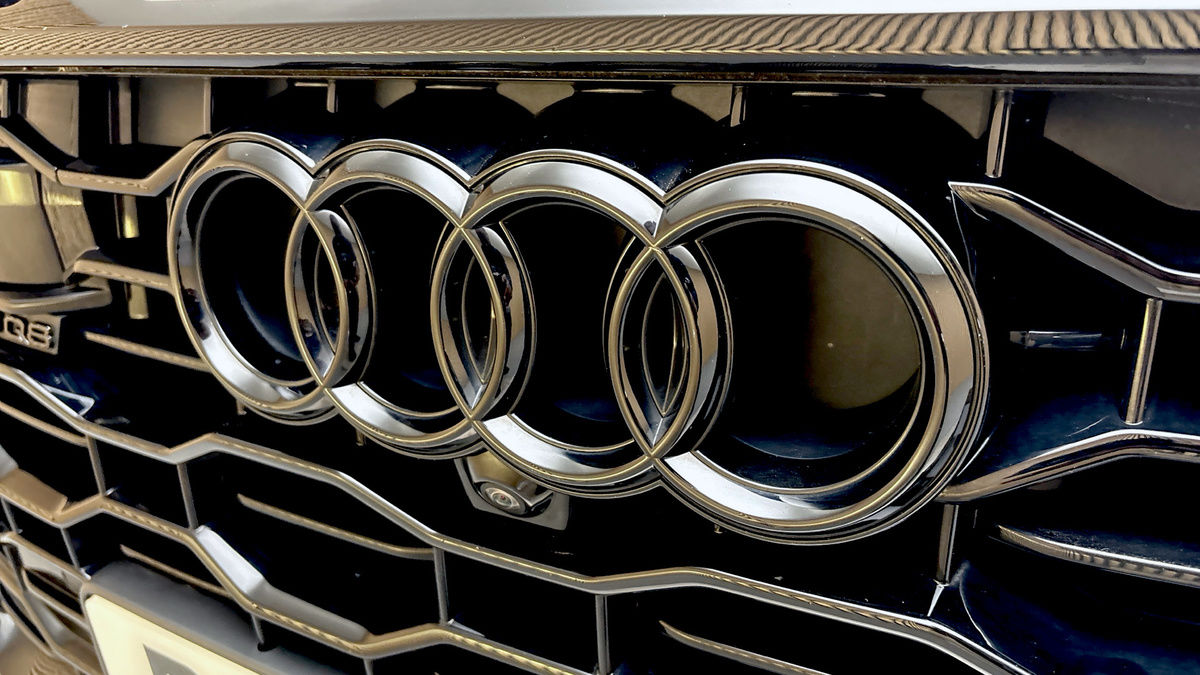 Audi RSQ8 Image 24