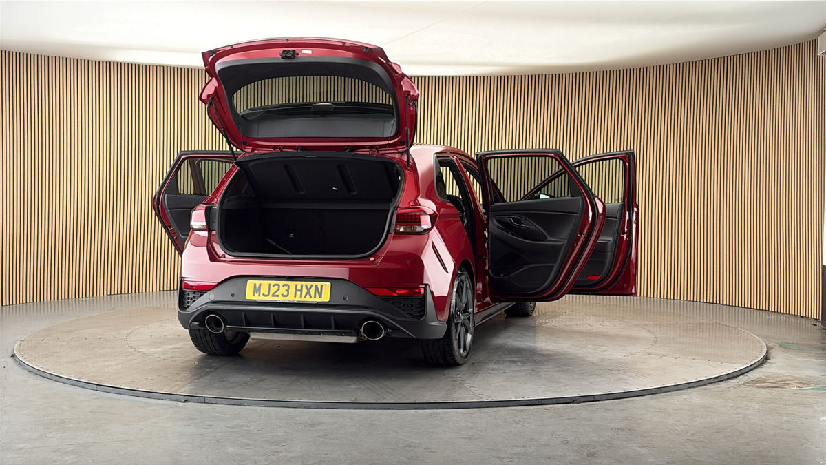 More views of Hyundai i30