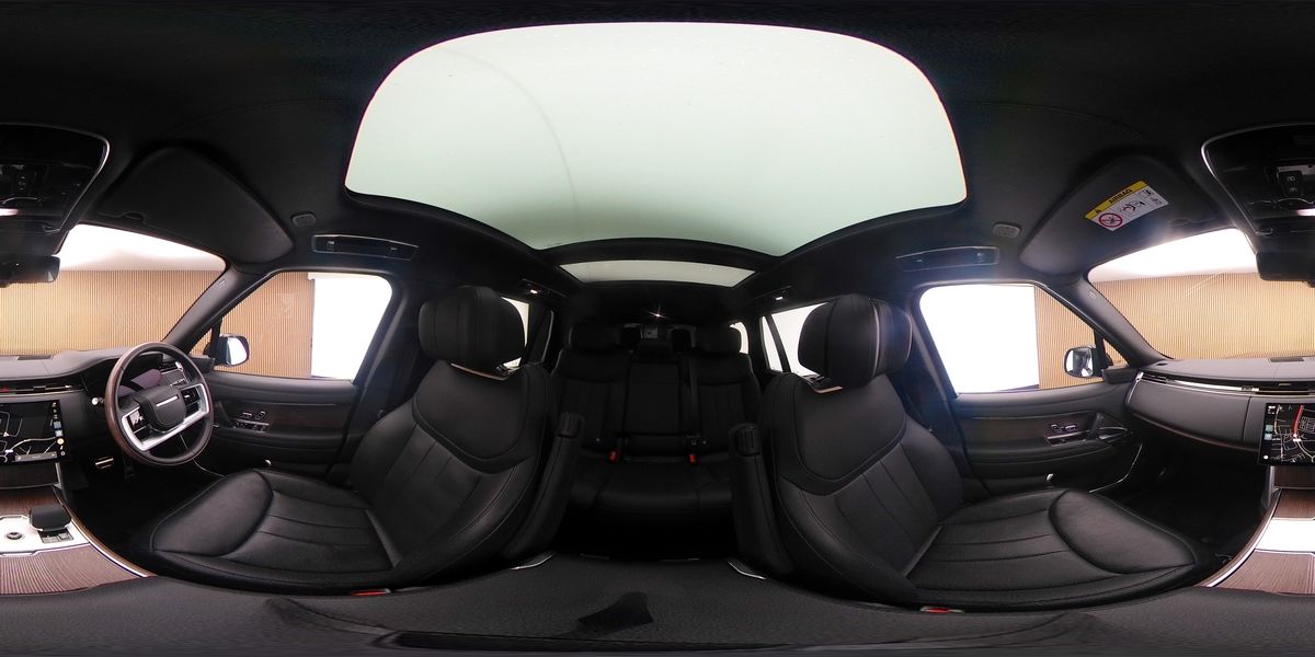 More views of Land Rover Range Rover