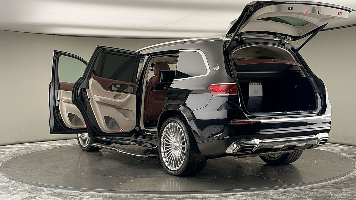 Mercedes-Benz Maybach GLS Image 23