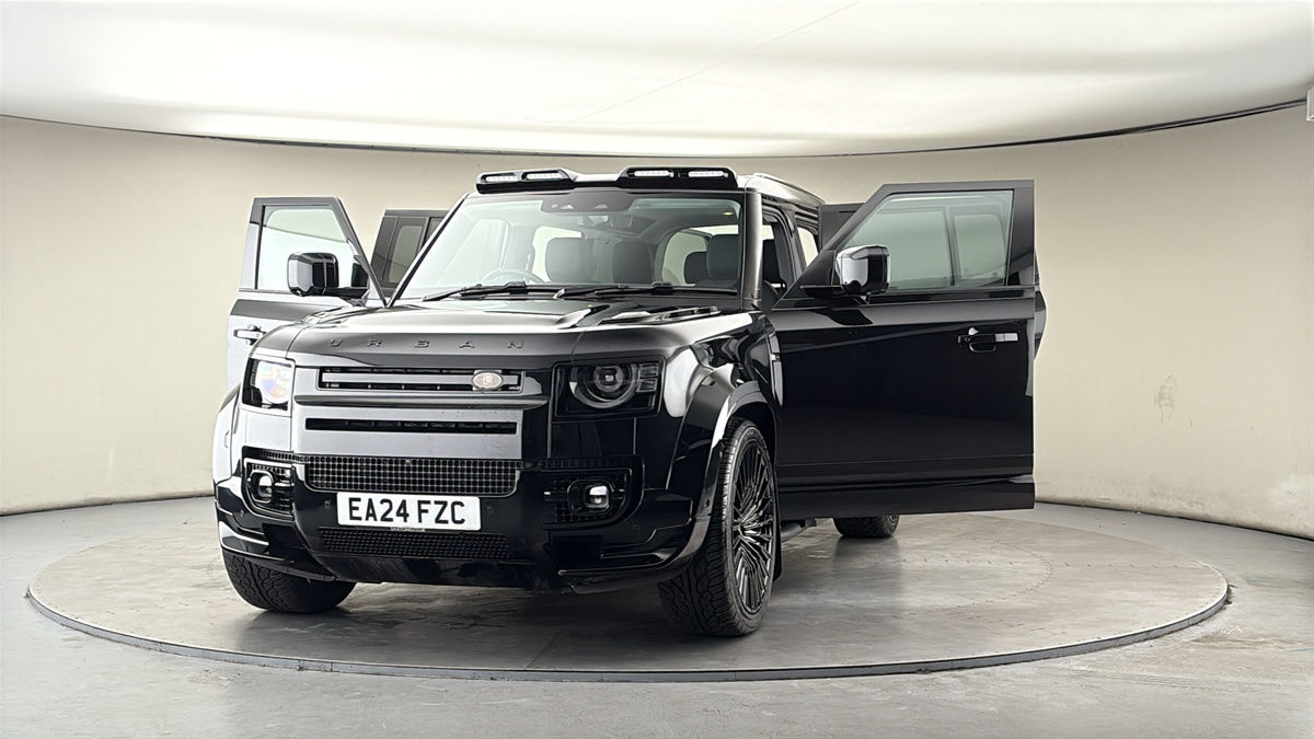 More views of Land Rover Defender 110