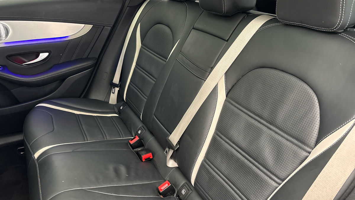 Mercedes-Benz GLC Image 8