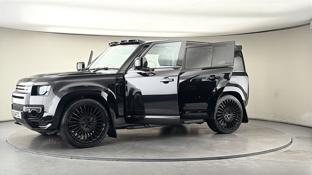 More views of Land Rover Defender 110