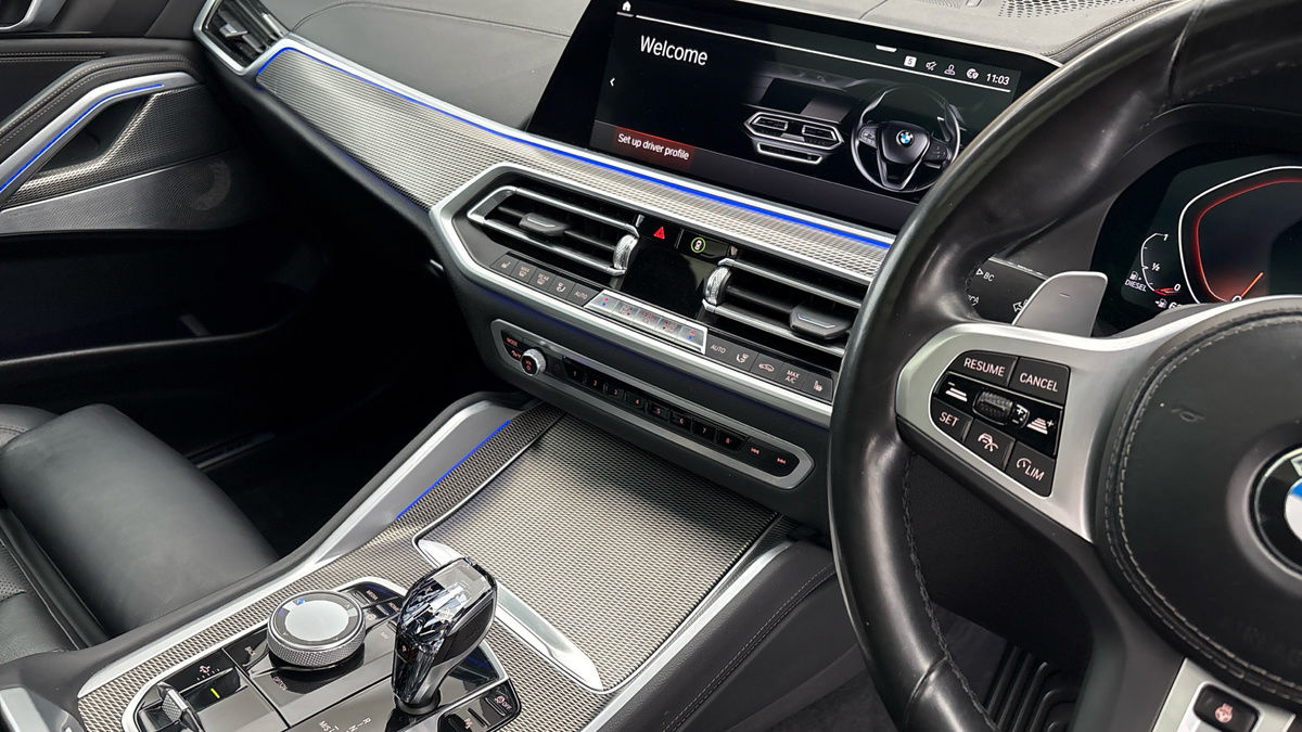 BMW X6 Image 18