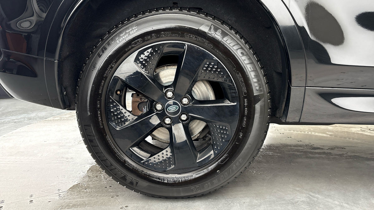 Land Rover Discovery Sport Image 10