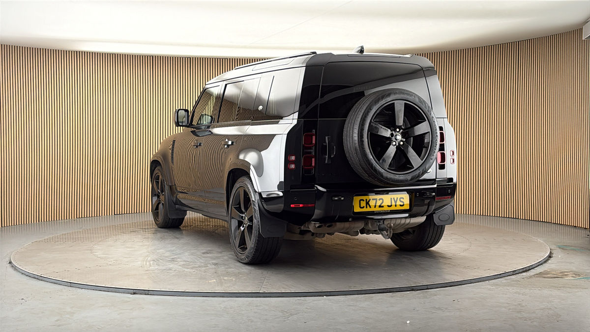 More views of Land Rover Defender 110