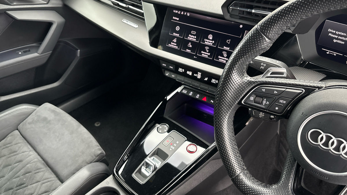 Audi RS3 Image 18