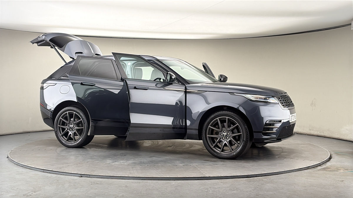 More views of Land Rover Range Rover Velar