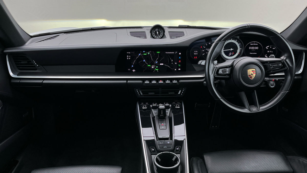 Porsche 911 Image 12