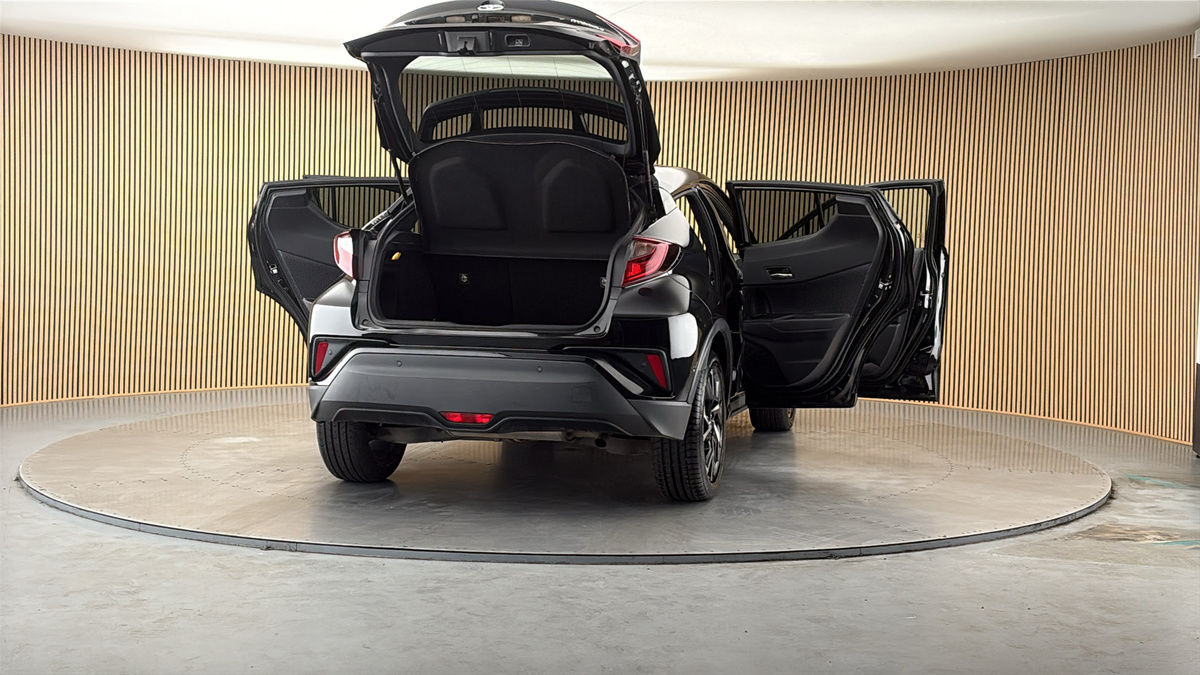 More views of Toyota C-HR