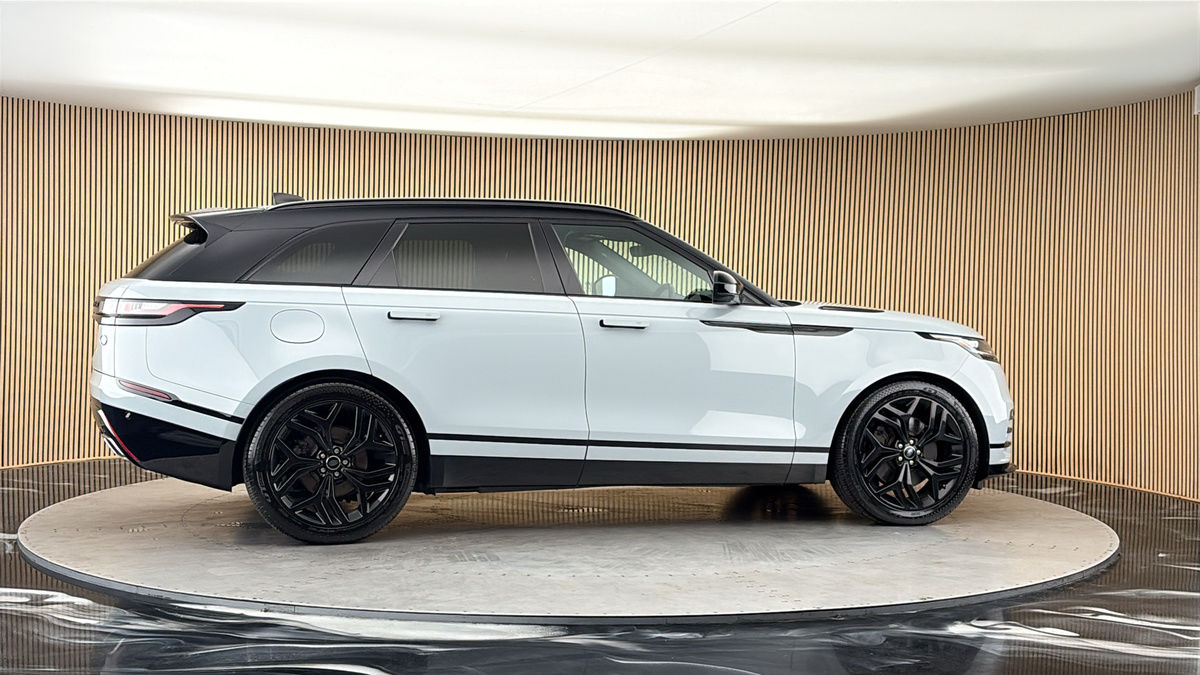 More views of Land Rover Range Rover Velar
