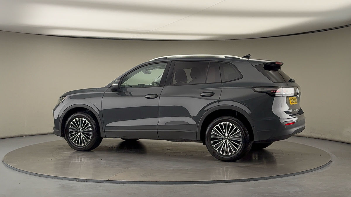 More views of Volkswagen Tiguan