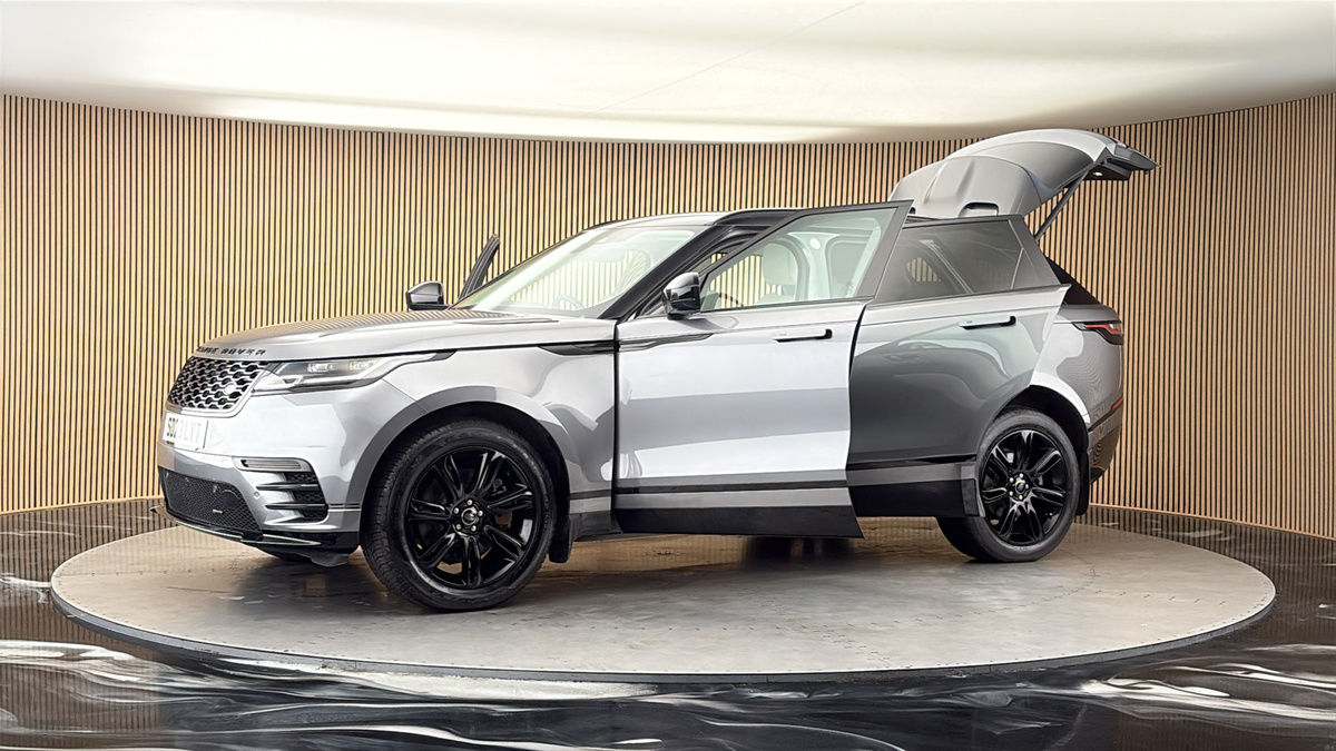More views of Land Rover Range Rover Velar
