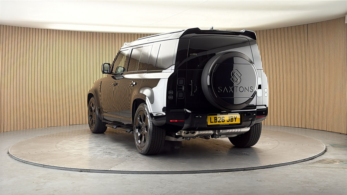 More views of Land Rover Defender 110